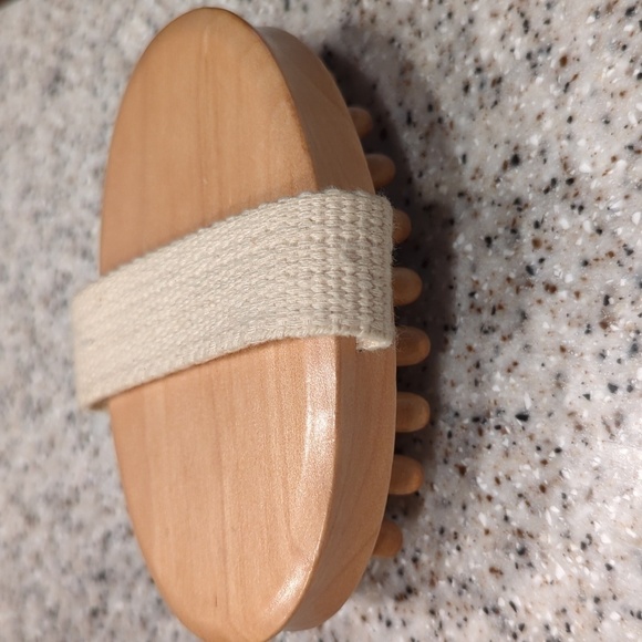 Wooden Massage Brush - Picture 2 of 2